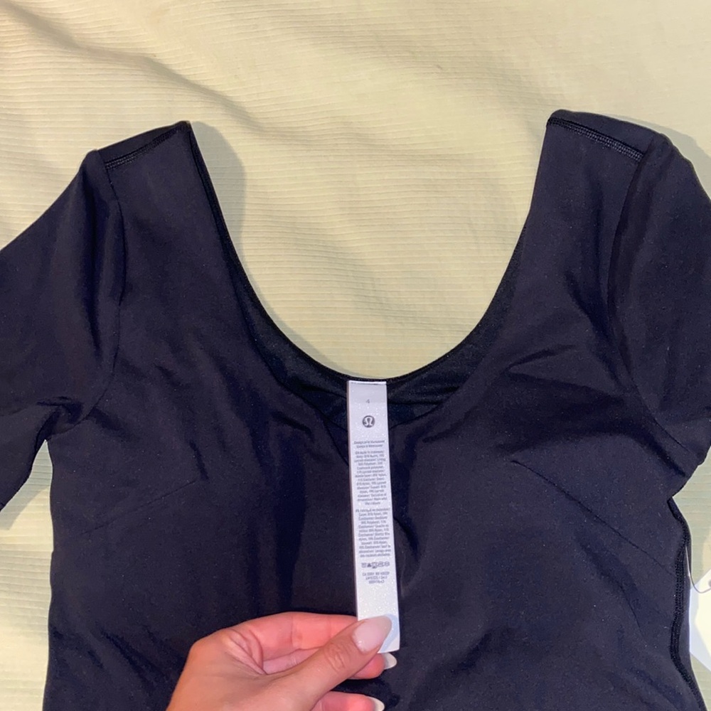 Lululemon Align Short Sleeve Dress in Black Size 4 - Picture 6 of 9